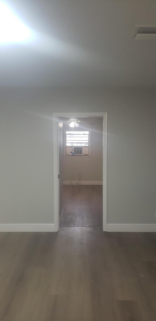 Photo - 4444 Golfers Dr W