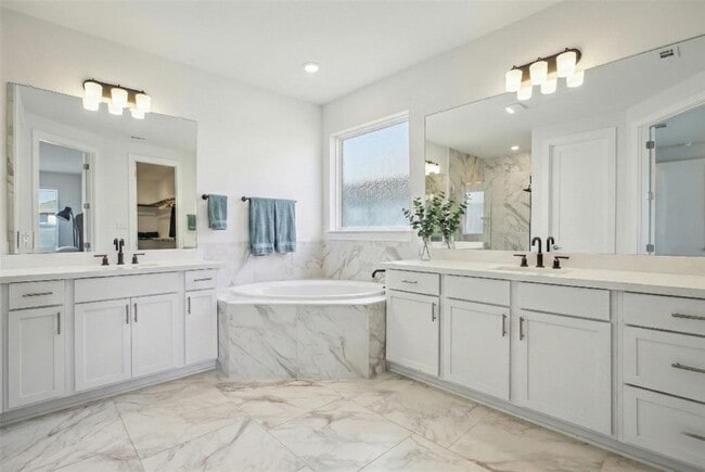 Photo - 1409 Pink Granite Blvd