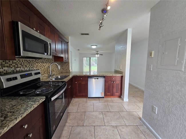 Photo - 2280 SW 81st Ave Unit 2280