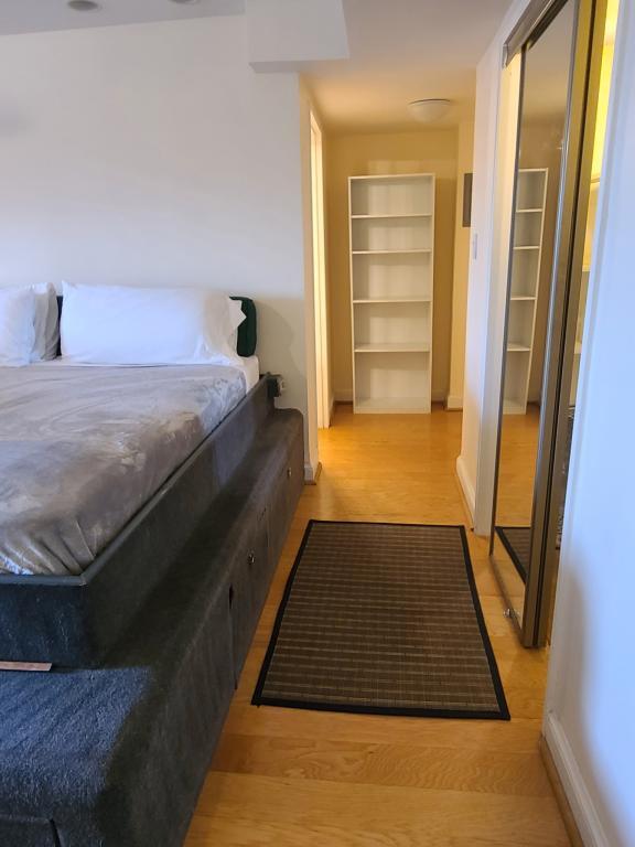 1587 N Colonial Terrace Unit 103