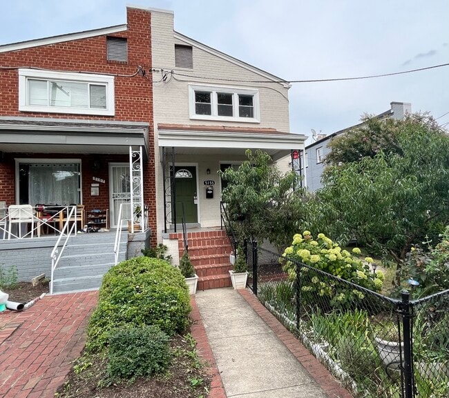 Building Photo - 5155 7th St NE