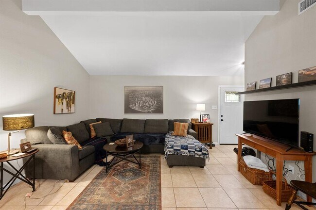 Photo - 12817 Hymeadow Dr