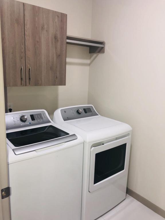 1st floor - 1121 Shavano Dr