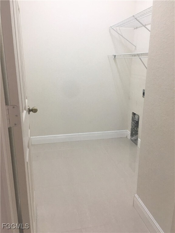 Building Photo - 9019 Gladiolus Preserve Cir