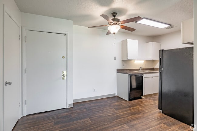 Cedar Creek Apartments