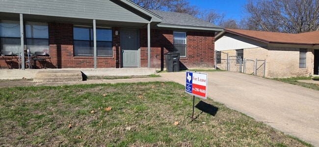 Photo - 1401 Janis Dr Unit A