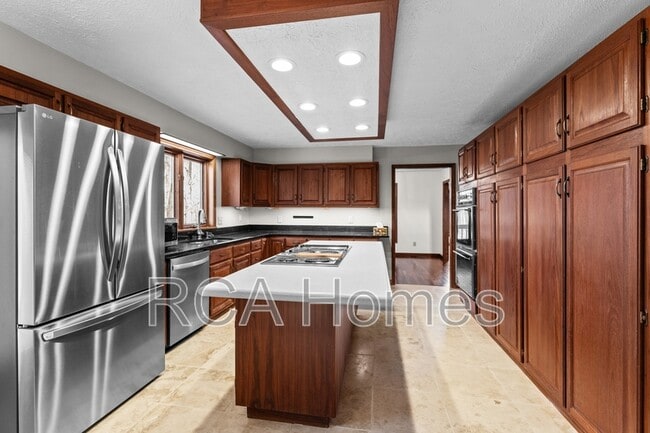 Photo - 8820 W 46th St