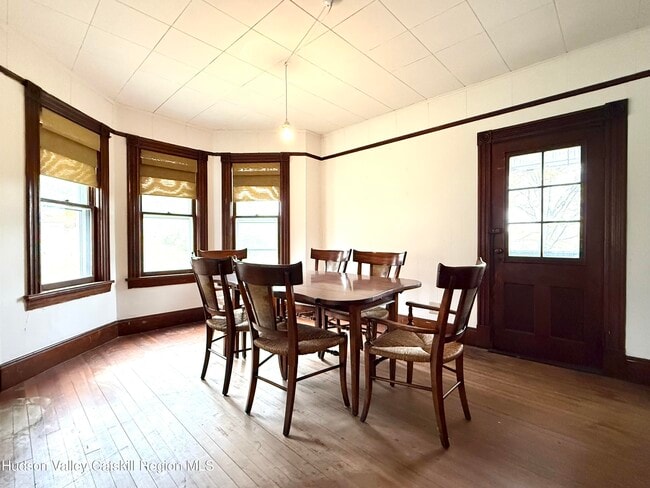 Photo - 5 Clum Hill Rd