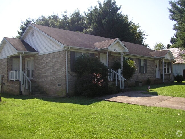 Building Photo - Witherspoon Smiths Grove Unit 126 Rental