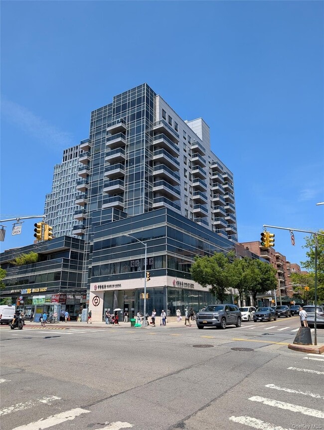 Building Photo - 136-19 Franklin Ave Unit 4C