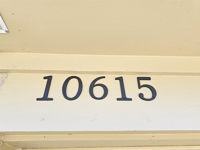 Photo - 10615 Heatherford Dr