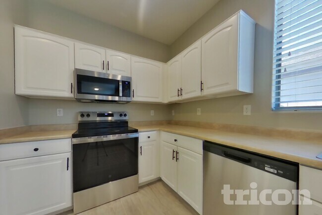 Photo - 6608 S 45th Ln