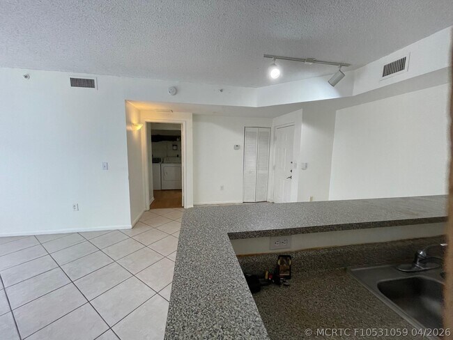 Photo - 8010 N Nob Hill Rd Unit 205
