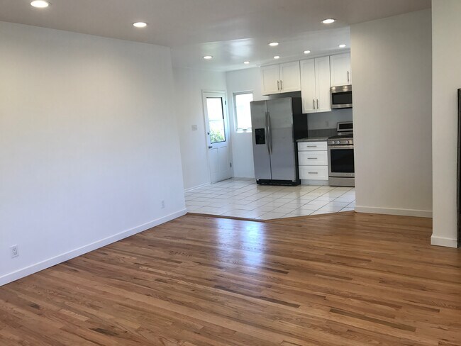 Photo - 2010 Virginia Ave