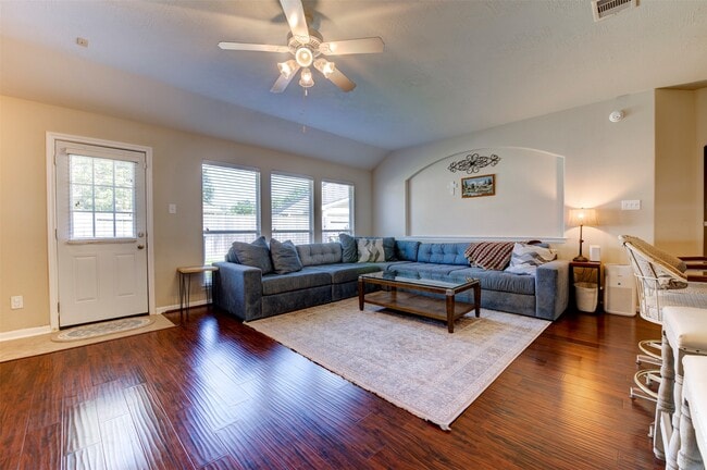 Photo - 4934 Bonny Loch Ln