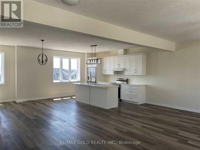 Photo - 435 Callaway Rd