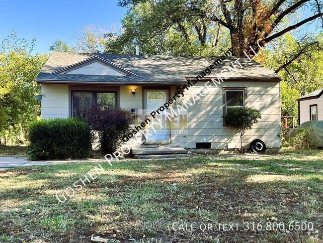 Building Photo - Cozy 2 Bedroom Home with Laundry Room