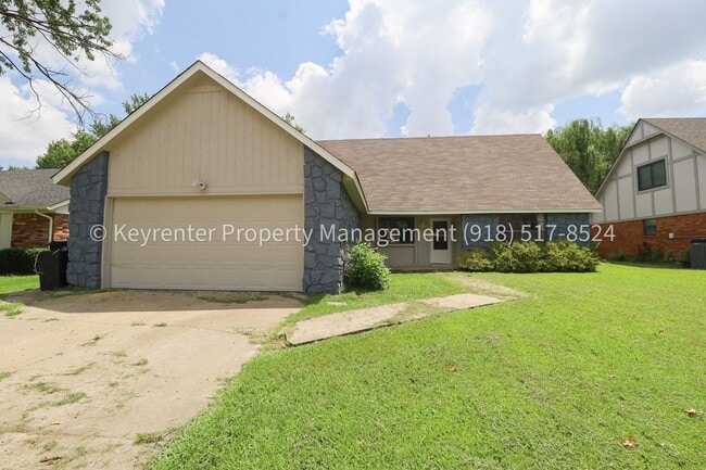 Building Photo - 4 Bed | 2 Bath in Broken Arrow!