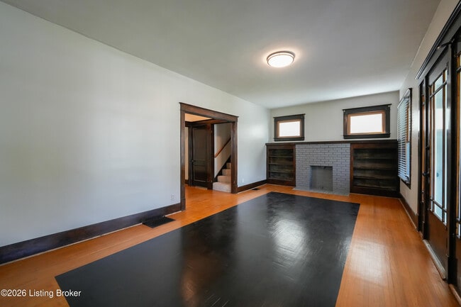 Photo - 908 Lydia St