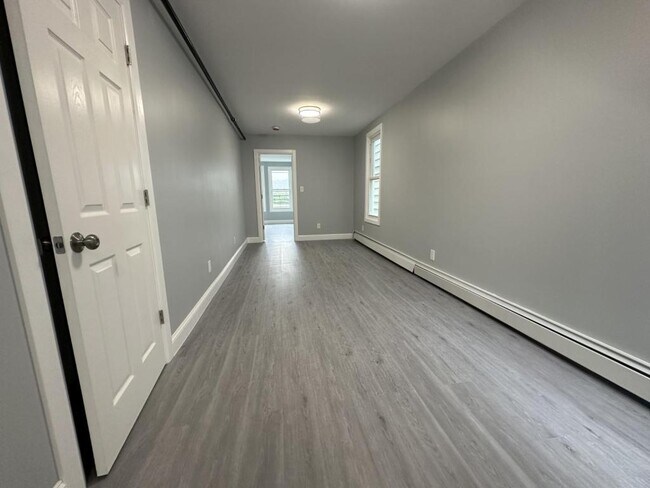 Photo - 288 Woodworth Ave