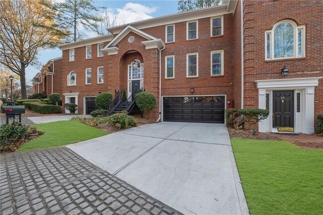 Photo - 7155 Roswell Rd