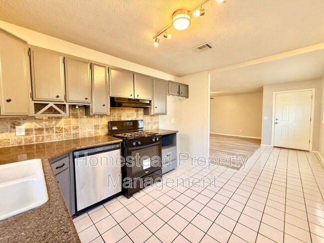 Photo - 2744 SW 64th St