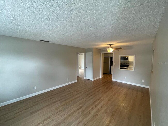 Photo - 511 Duchess Ct