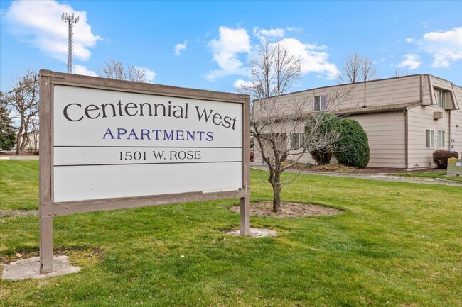 Centennial West - Centennial West Apartments