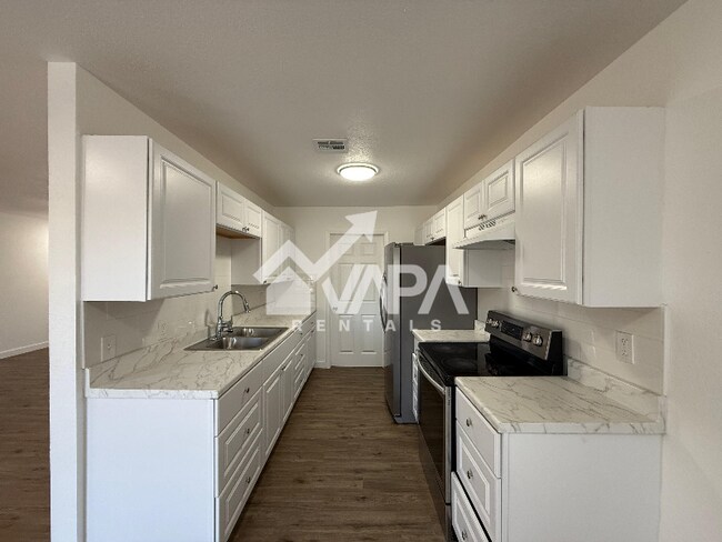 Photo - 4906 Buckwheat St