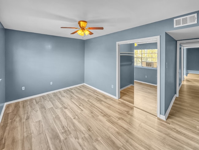 Photo - 2421 Caswell Ln