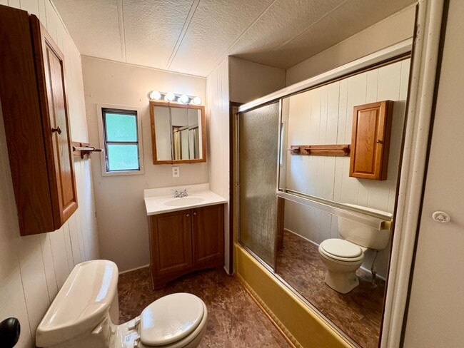 Photo - 6771 Bannister Rd
