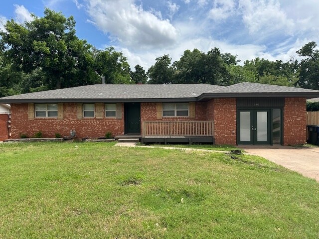 Photo - 340 E 14th St (Edmond, OK)