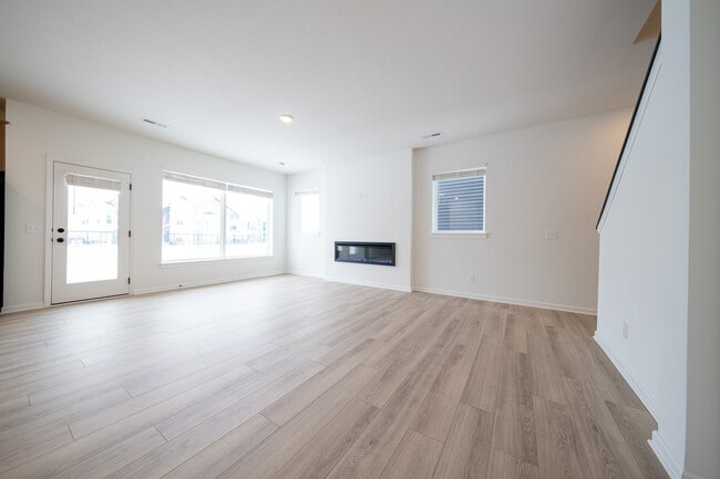 Photo - 1111 149th St W