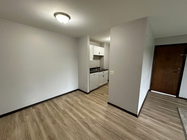 Photo - Coachlight Village Apartments