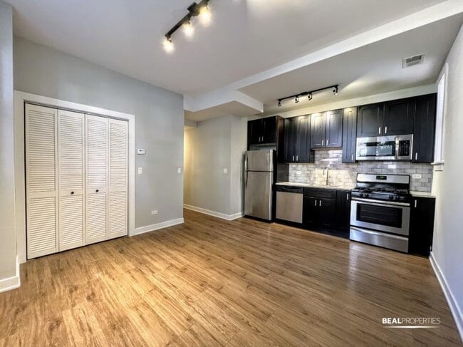 2 bedroom in CHICAGO IL 60625 - 2 bedroom in CHICAGO IL 60625 Condo Unit GDN