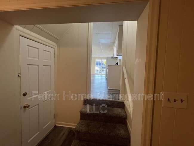 Photo - 636 Lincoln Hwy E