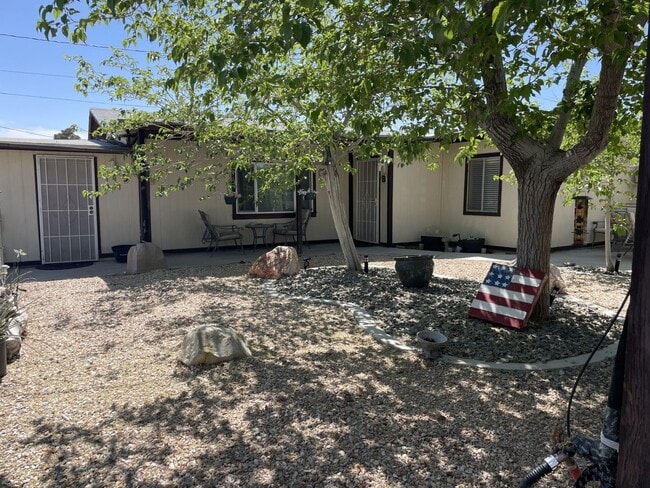 Building Photo - 741 S Allen St Unit 741 S Allen St #D