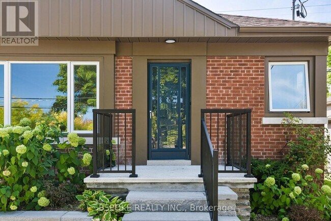 Photo - 70 Jopling Ave N