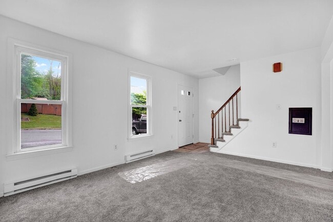 Photo - Charming 3 Bedroom, 1.5 Bath Townhome in Elizabethtown!