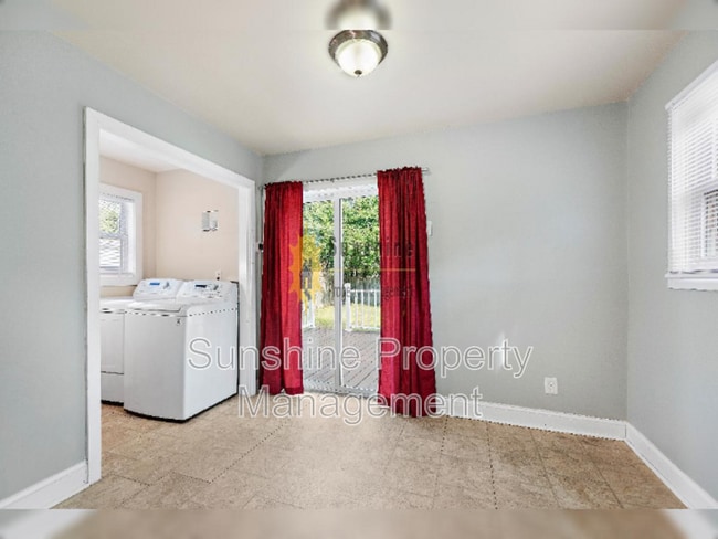 Photo - 5324 Ashby St