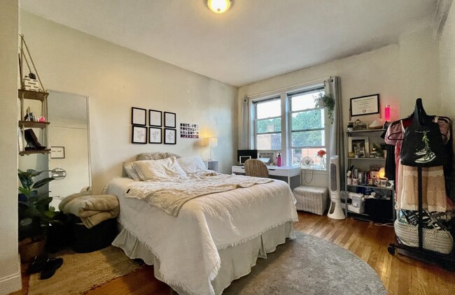 Photo - 662 Washington St Unit 2