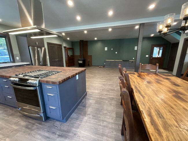 Photo - 245 Twin Bridges Rd