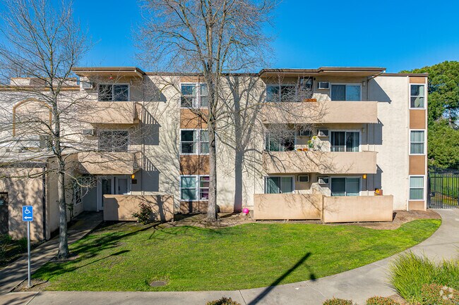 Apartamentos - Rio Linda Manor