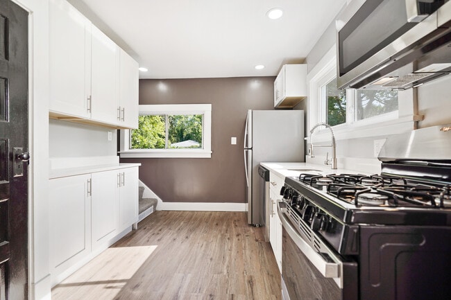 Photo - 1750 Brodhead Rd