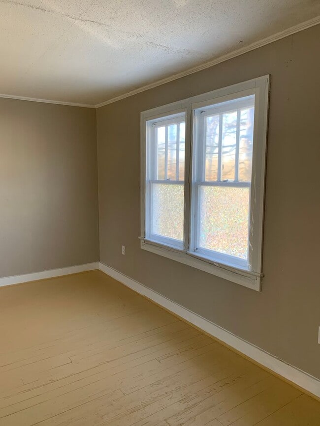 Building Photo - One Bedroom Apartment in Ringgold GA