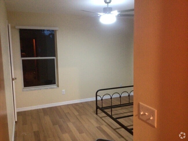 Building Photo - 71 S Central Ave Rental