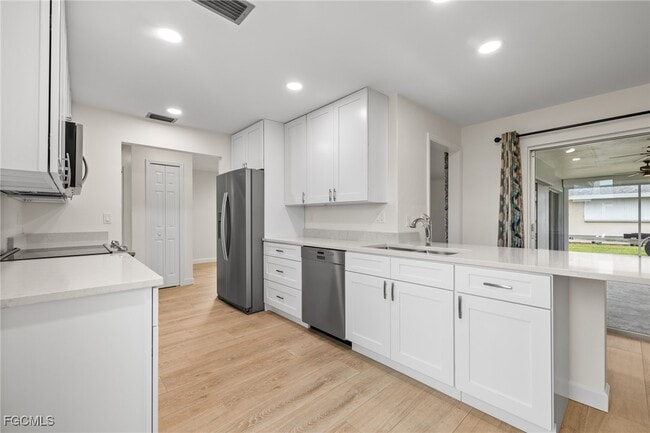 Building Photo - 5320 Coronado Pkwy Rental