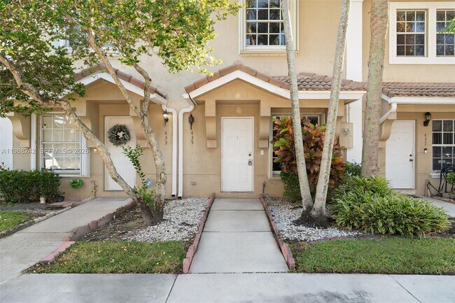 Photo - 435 S W 122nd Terrace