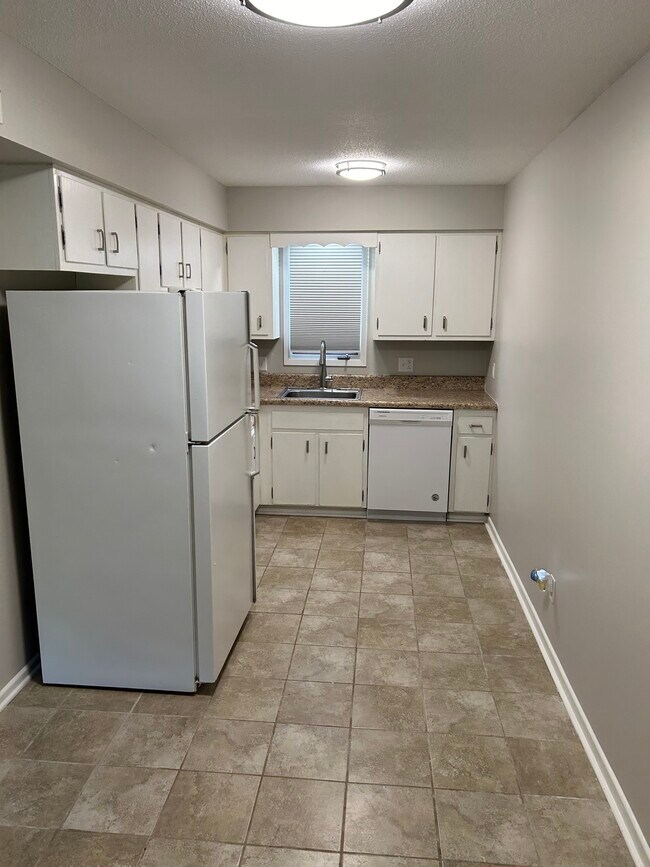 2077 NW Hickory Ln Unit 2077 NW Hickory Lane
