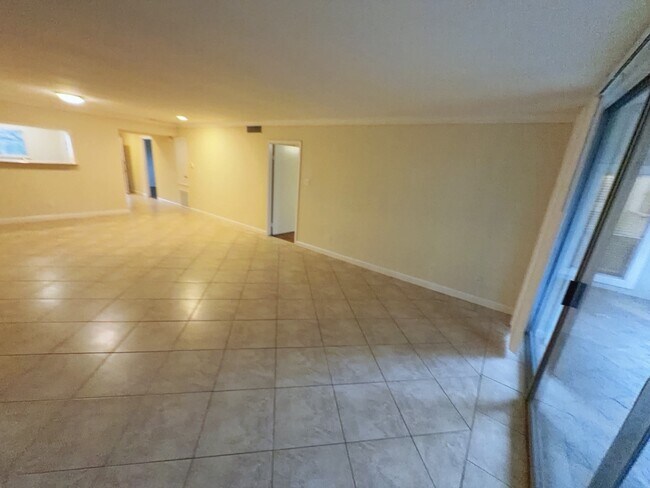 Photo - 2210 Dorrington St Unidad 201